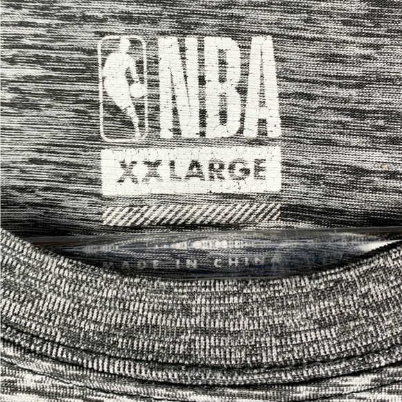 Men’s NBA Logo Graphic Gray White Tee Shirt Space-Dyed Short Sleeve size XXL - Picture 6 of 7